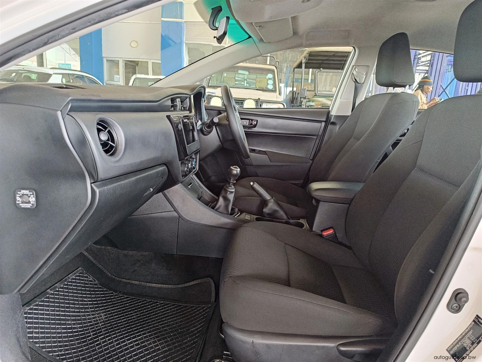 2023 Toyota Corolla Quest 1.8L photo