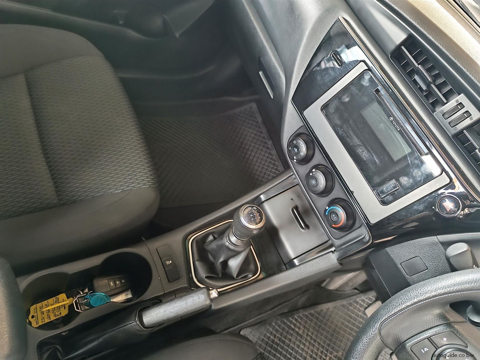 2023 Toyota Corolla Quest 1.8L photo