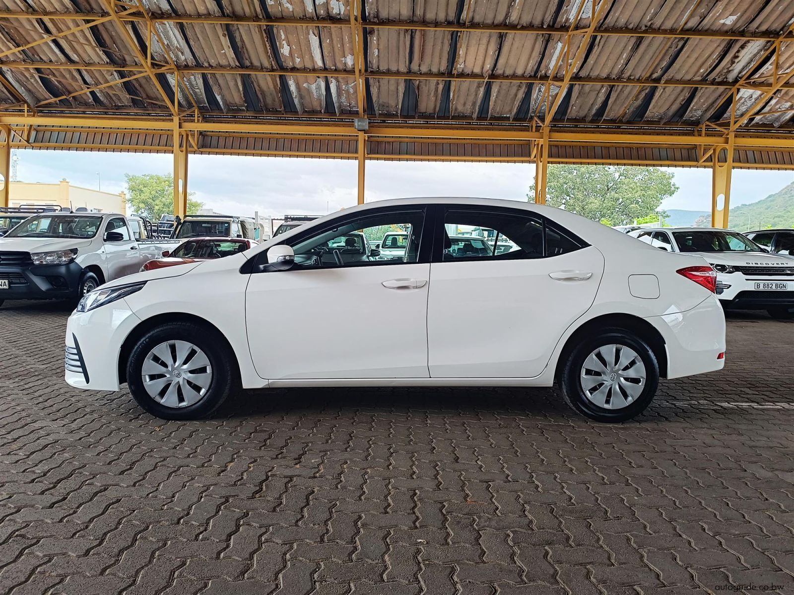 2023 Toyota Corolla Quest 1.8L photo