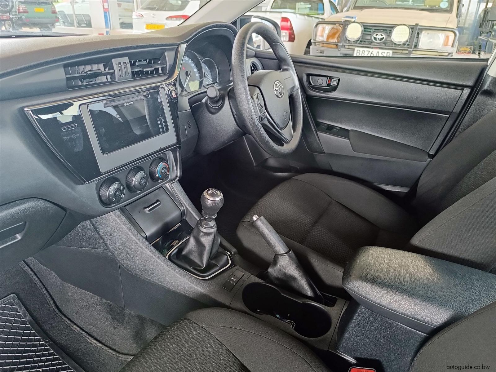 2023 Toyota Corolla Quest 1.8L photo