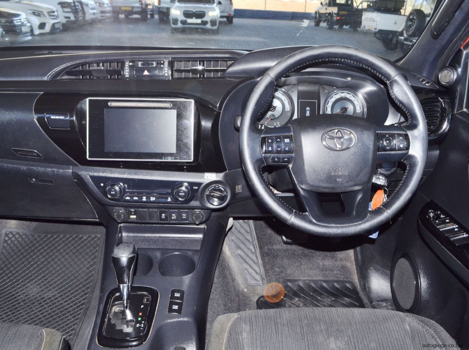 2019 Toyota Hilux pictures