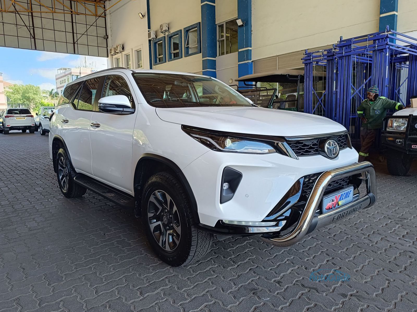 2025 Toyota Fortuner  pictures