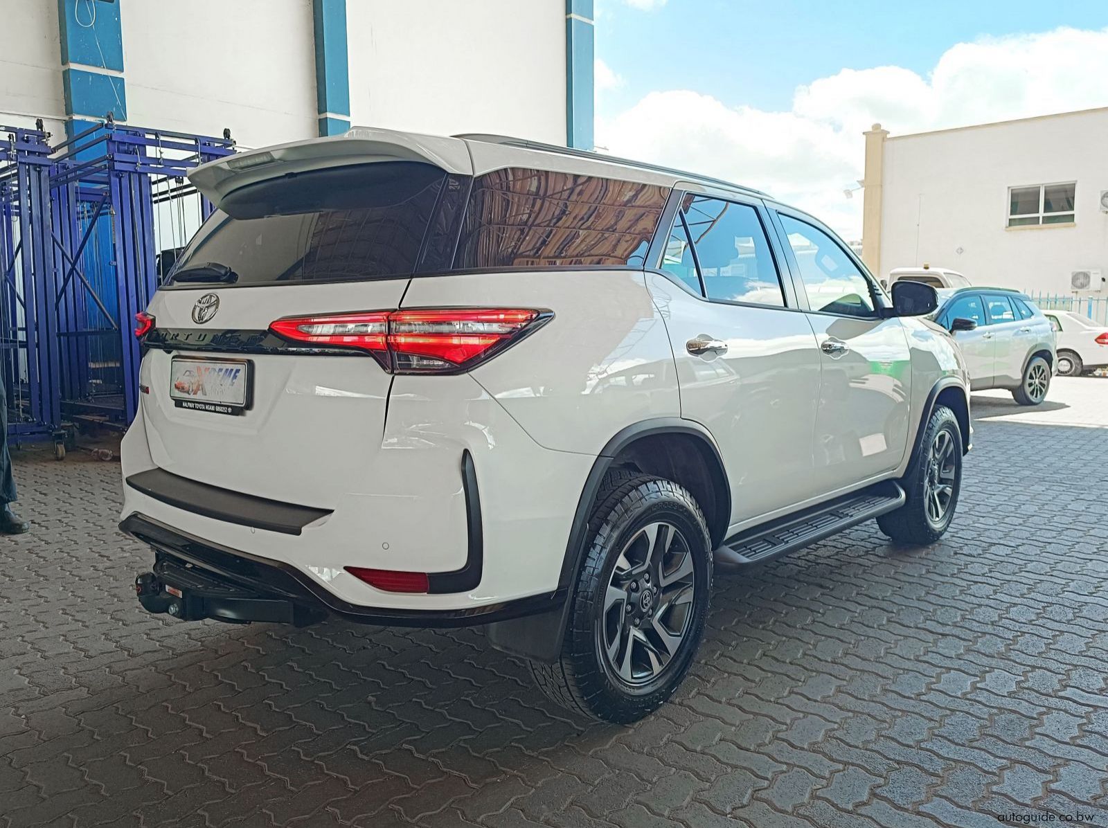 2025 Toyota Fortuner  pictures