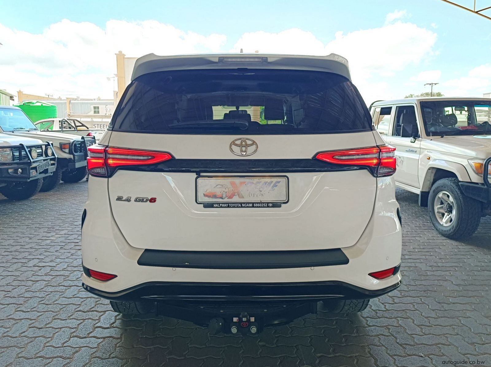 2025 Toyota Fortuner  pictures