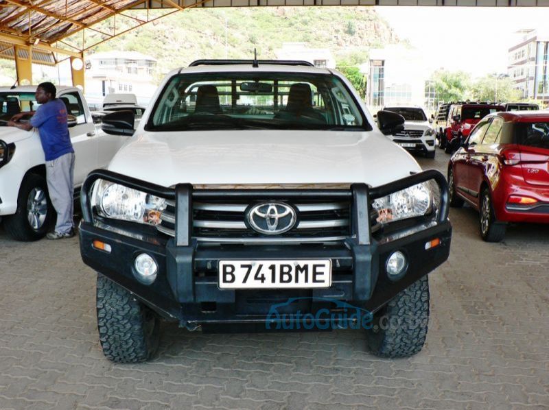 2019 Toyota Hilux GD6 pictures