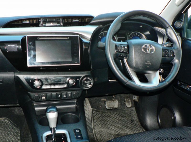 2016 Toyota Hilux GD6 pictures