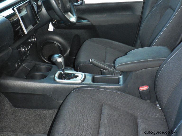 2016 Toyota Hilux GD6 pictures