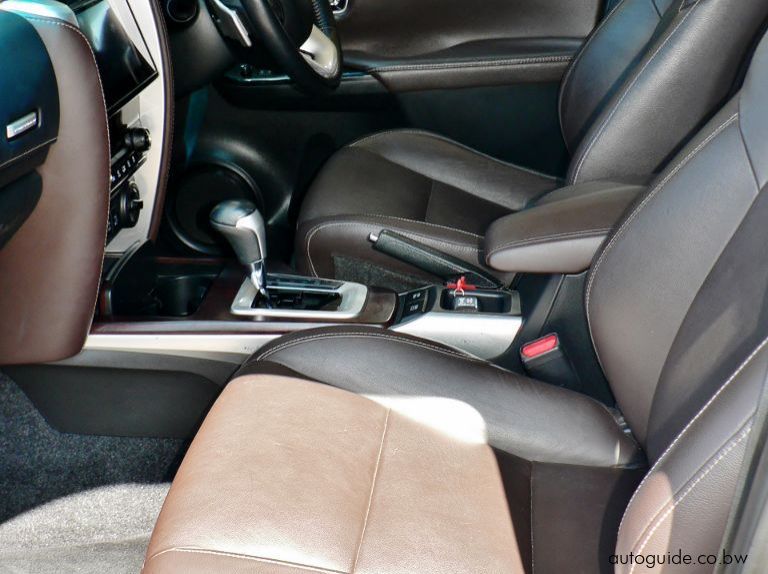 2017 Toyota Fortuner GD6 pictures