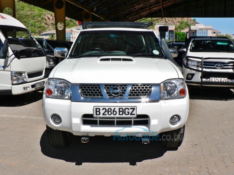 2018 Nissan Hardbody pictures