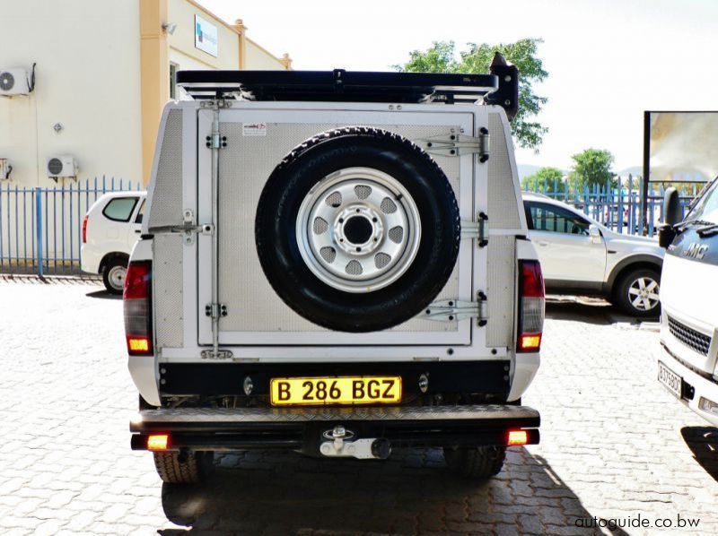 2018 Nissan Hardbody pictures