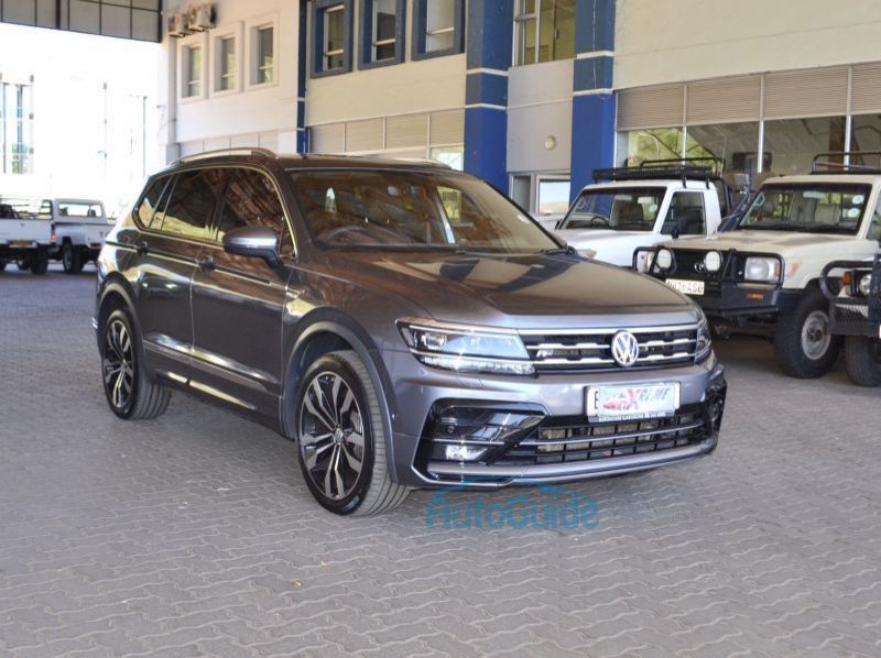 2019 Volkswagen Tiguan R AllSpace 4Motion pictures