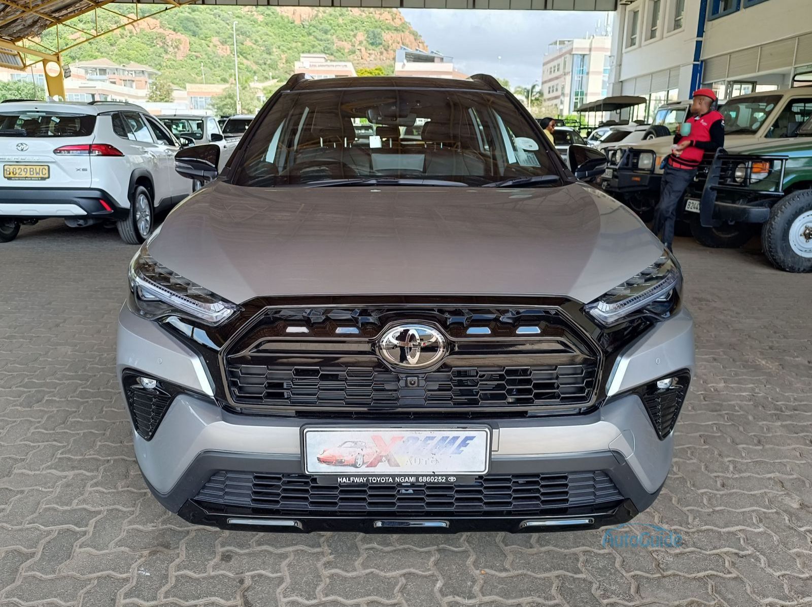 2025 Toyota Corolla Cross GR pictures