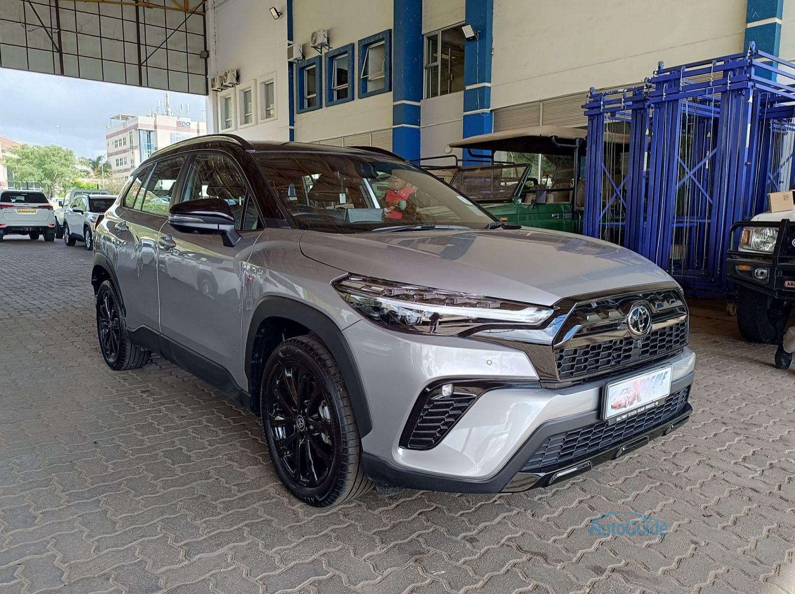 2025 Toyota Corolla Cross GR pictures