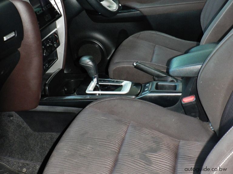 2016 Toyota Fortuner GD6 pictures