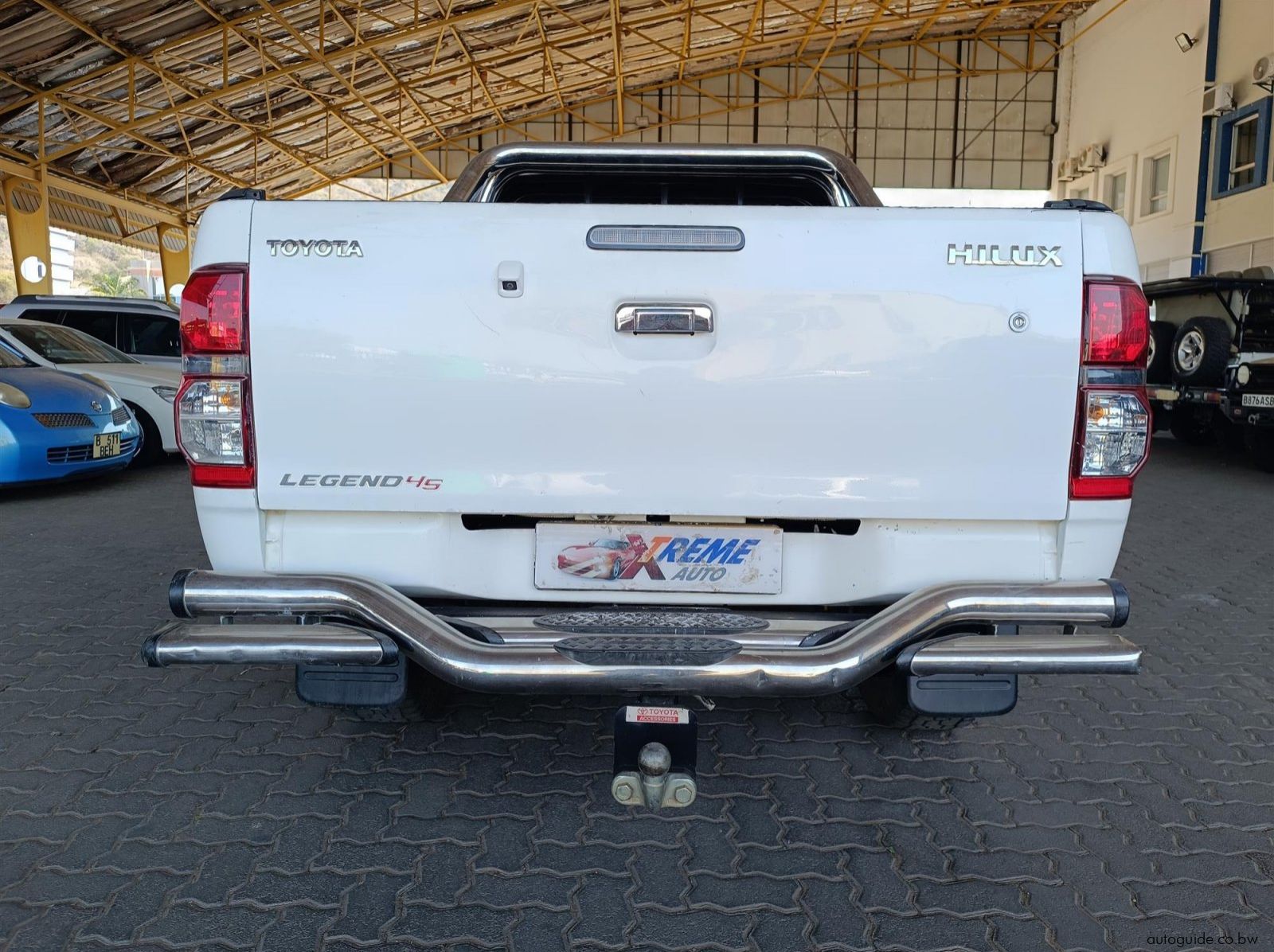 2015 Toyota Hilux Legend 45 VVTi pictures