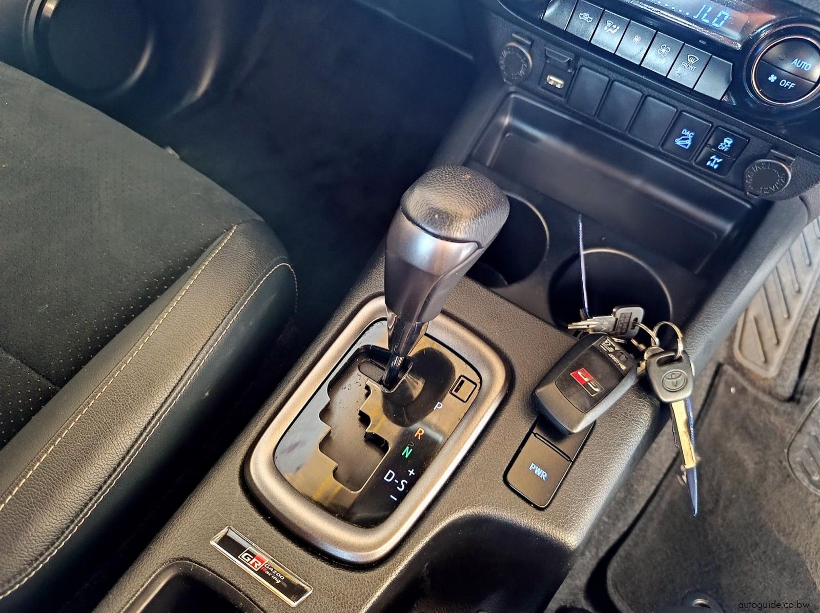 2024 Toyota Hilux GR-Sport 2.8GD-6 4x4 A/T pictures