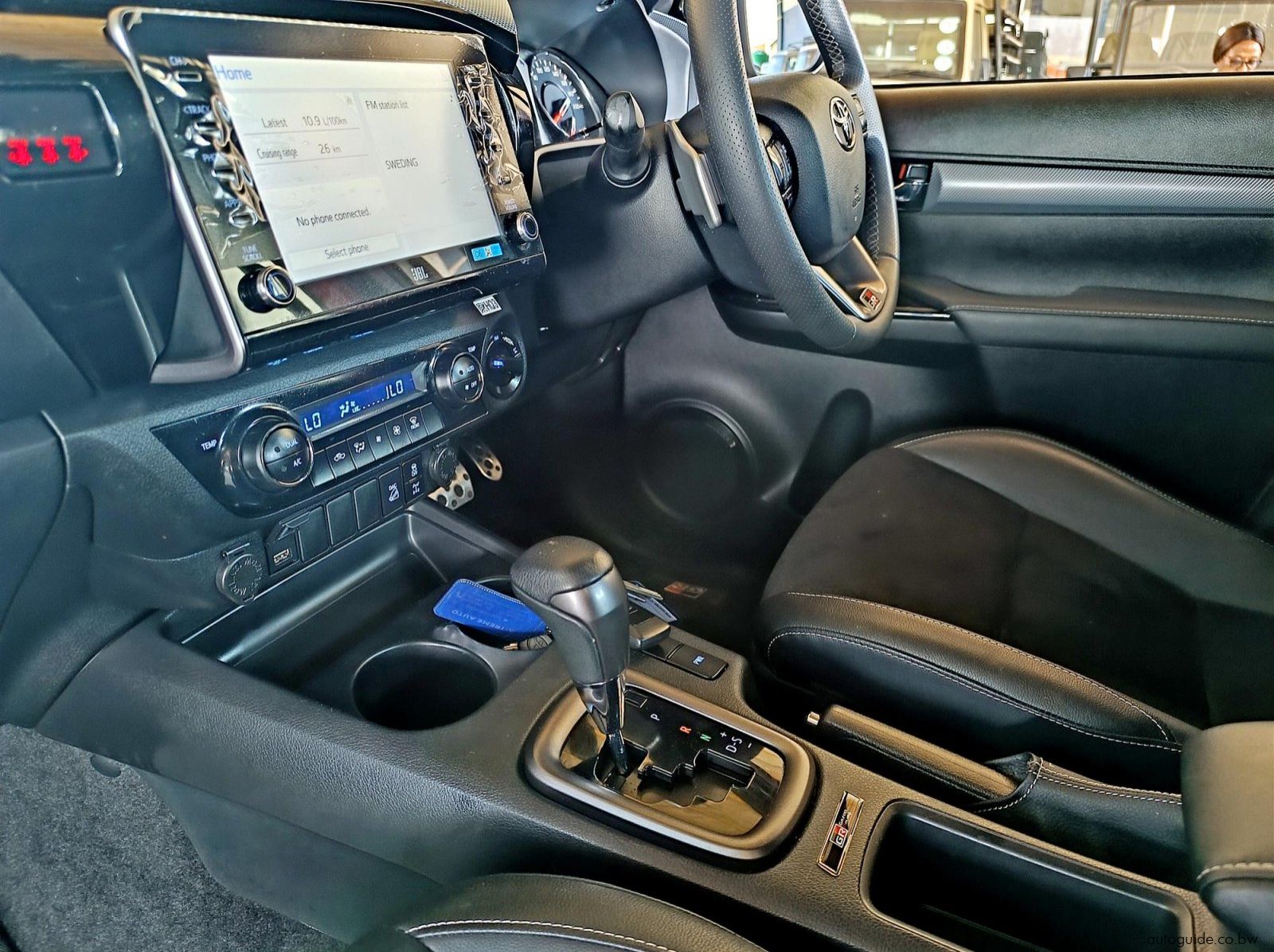 2024 Toyota Hilux GR-Sport 2.8GD-6 4x4 A/T pictures