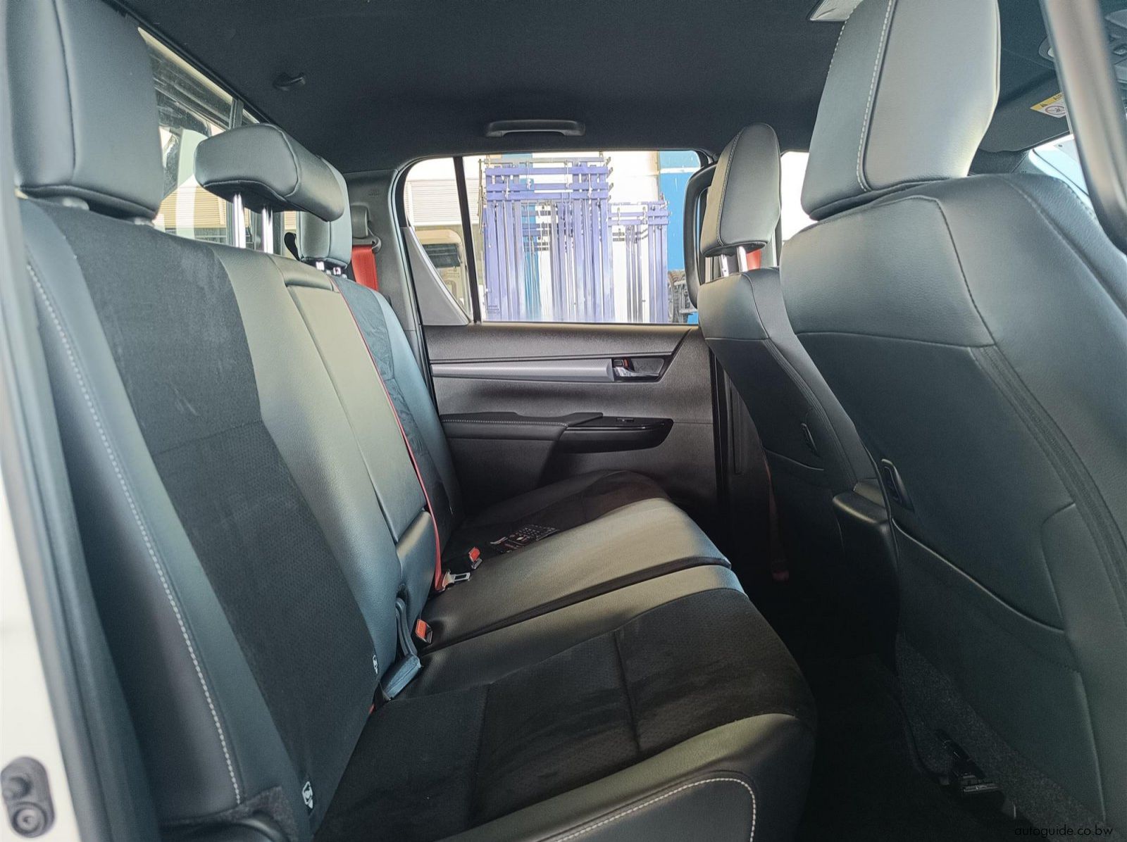 2024 Toyota Hilux GR-Sport 2.8GD-6 4x4 A/T pictures