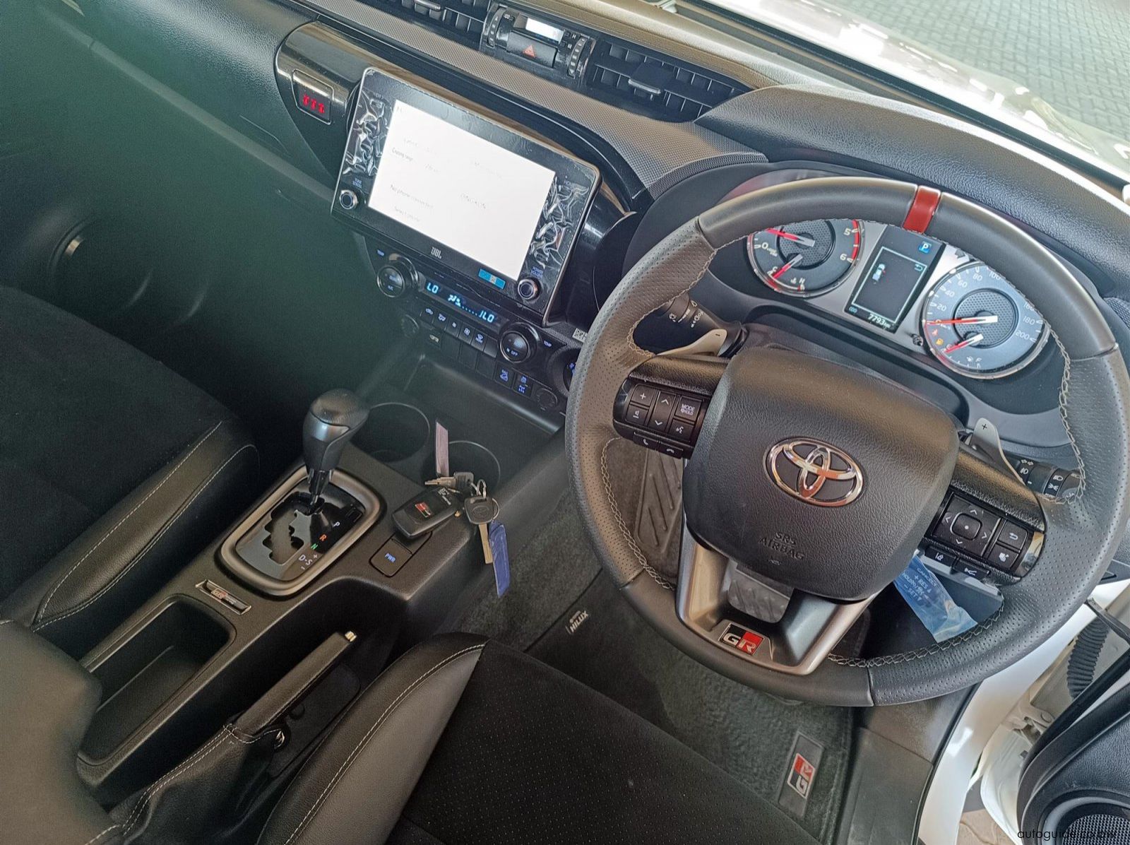 2024 Toyota Hilux GR-Sport 2.8GD-6 4x4 A/T pictures