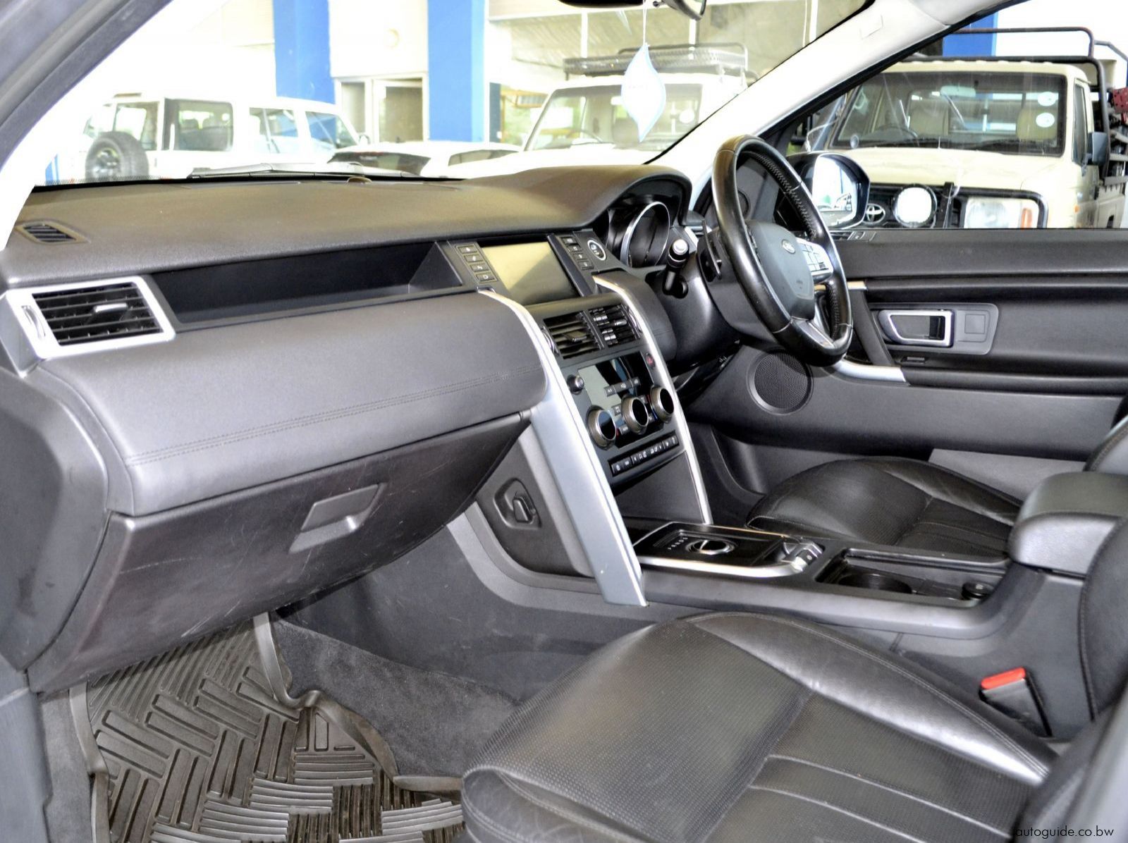 2018 Land Rover Discovery Sport pictures