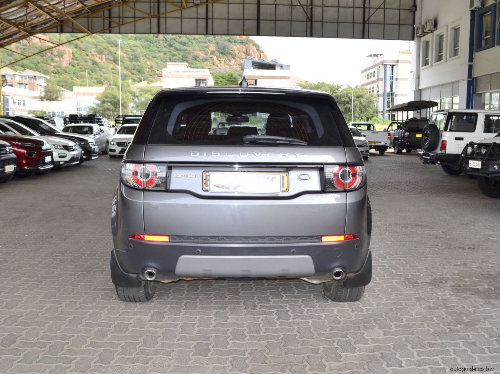 2018 Land Rover Discovery Sport pictures