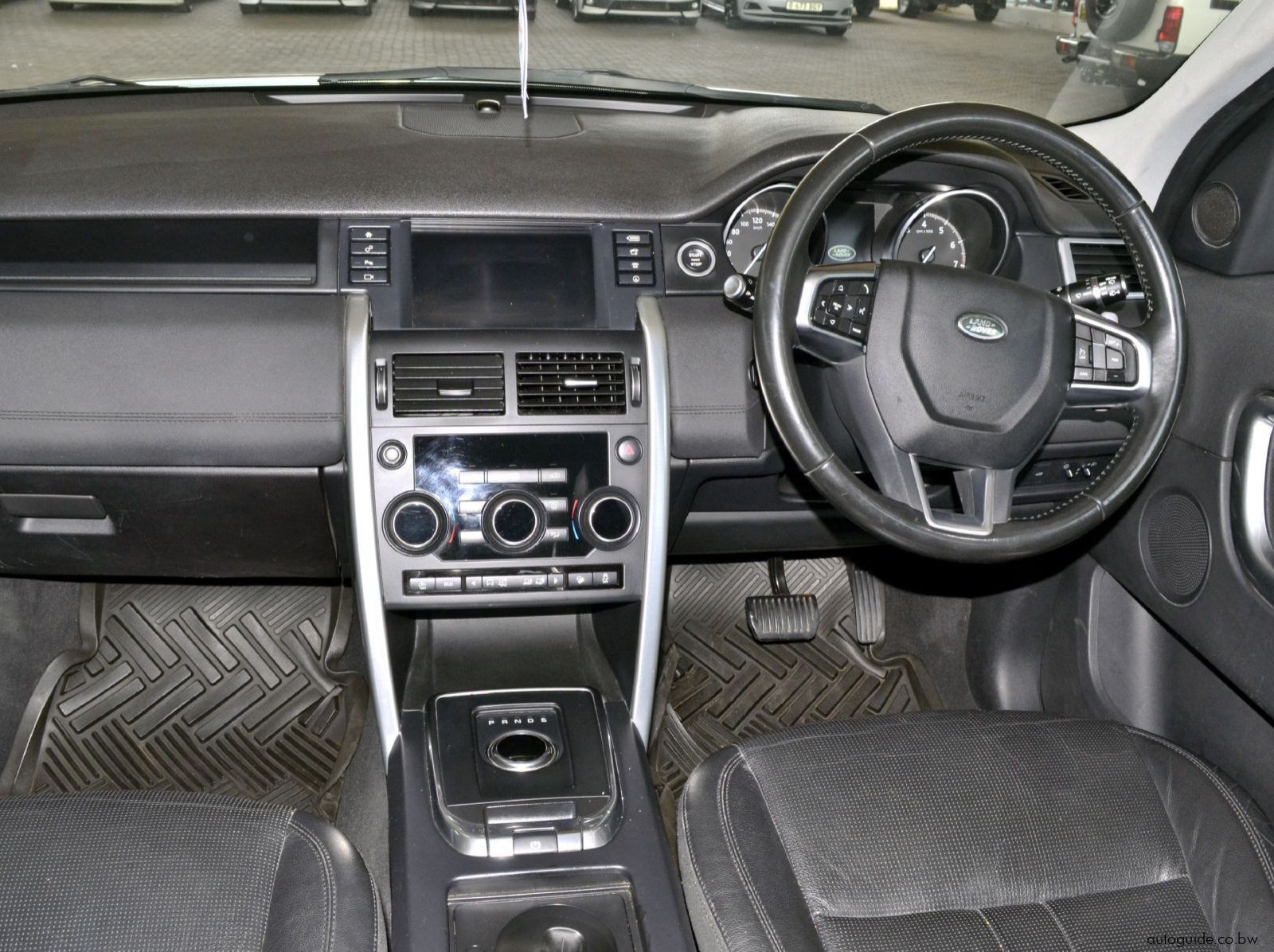 2018 Land Rover Discovery Sport pictures