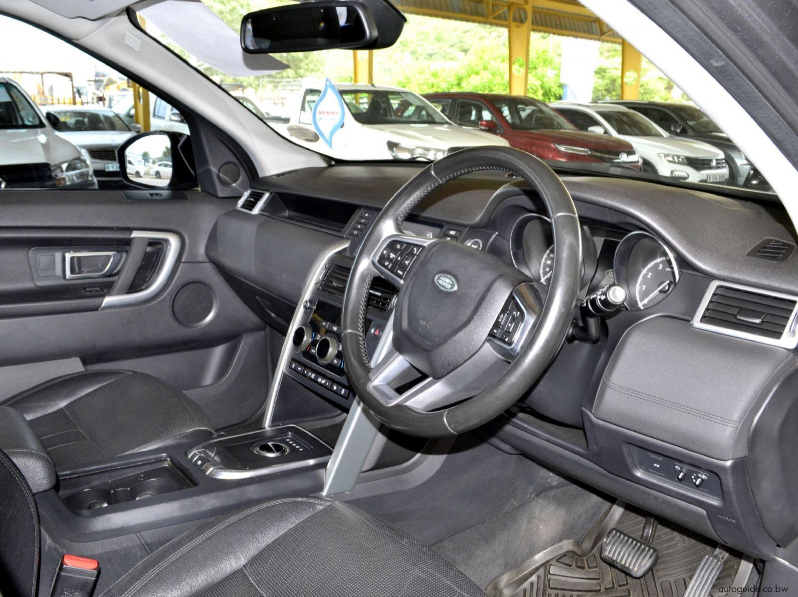 2018 Land Rover Discovery Sport pictures