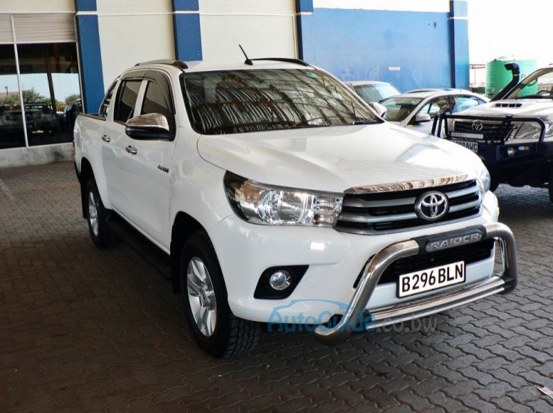 2017 Toyota Hilux GD6 pictures