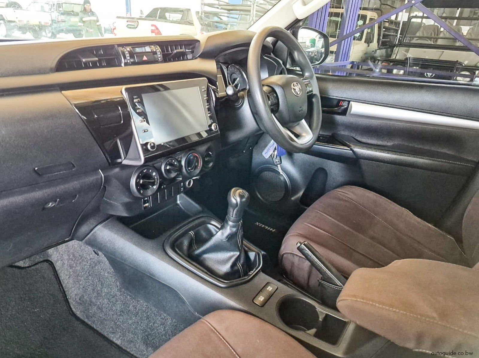 2021 Toyota Hilux GD-6 pictures