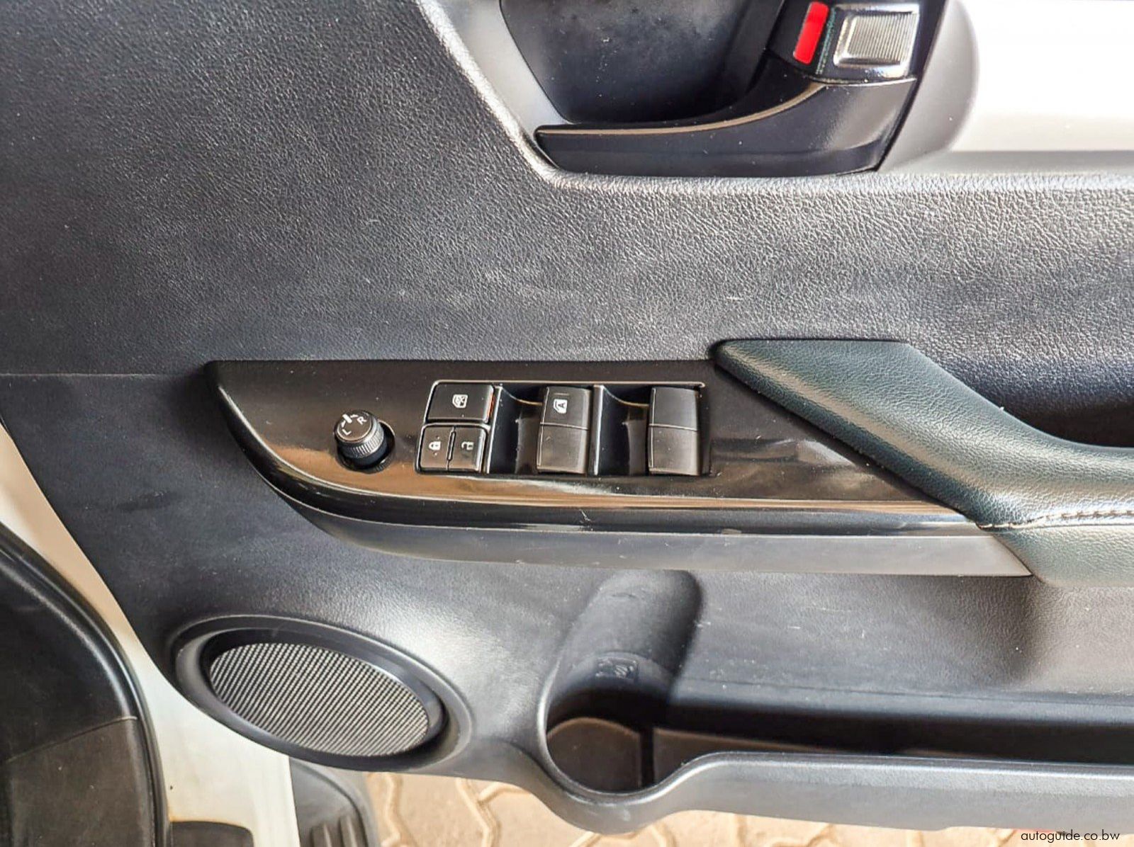 2021 Toyota Hilux GD-6 pictures