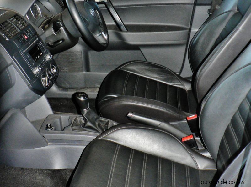 2017 Volkswagen Polo  pictures