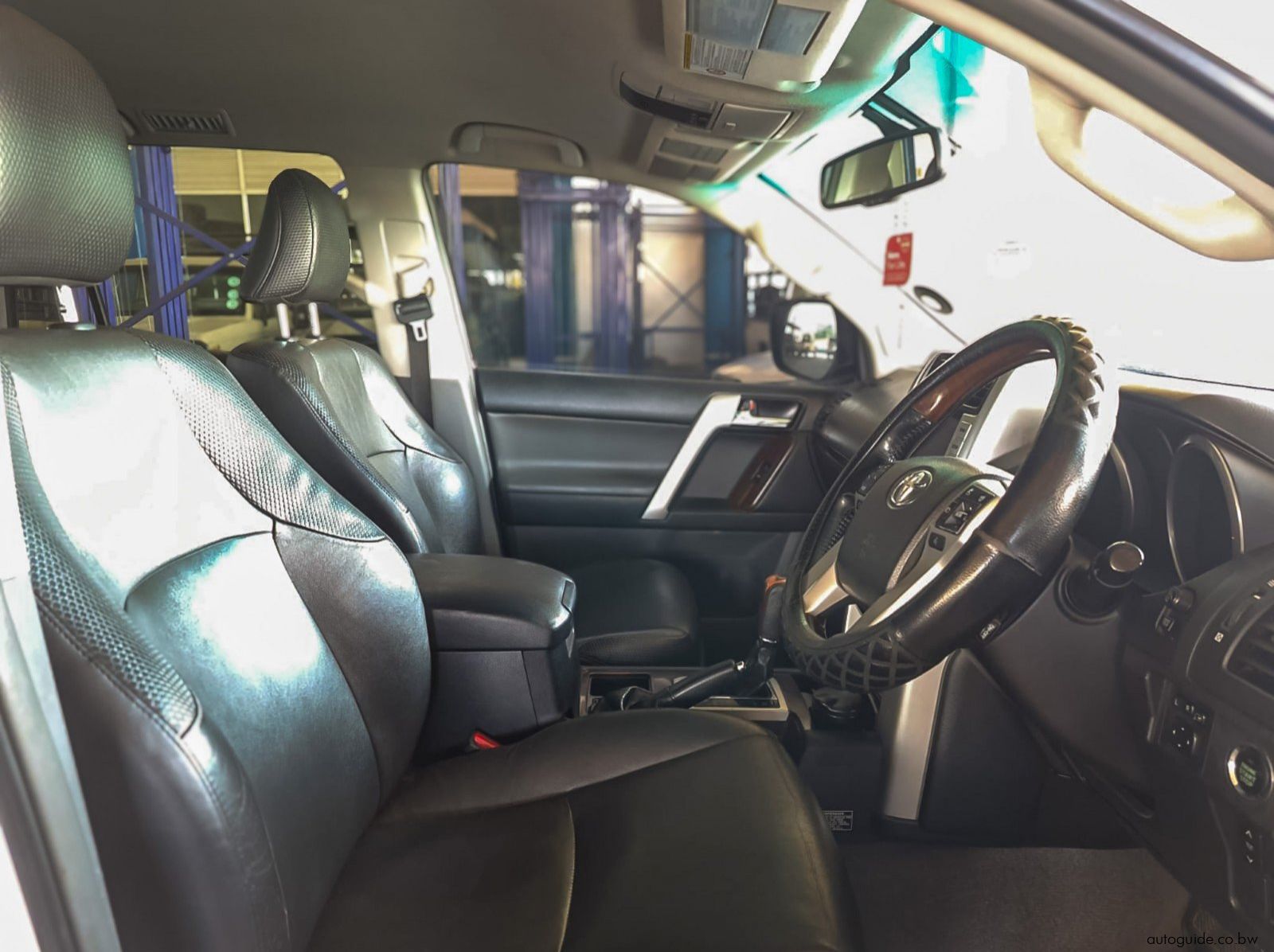 2013 Toyota Prado 3.0 D4D pictures