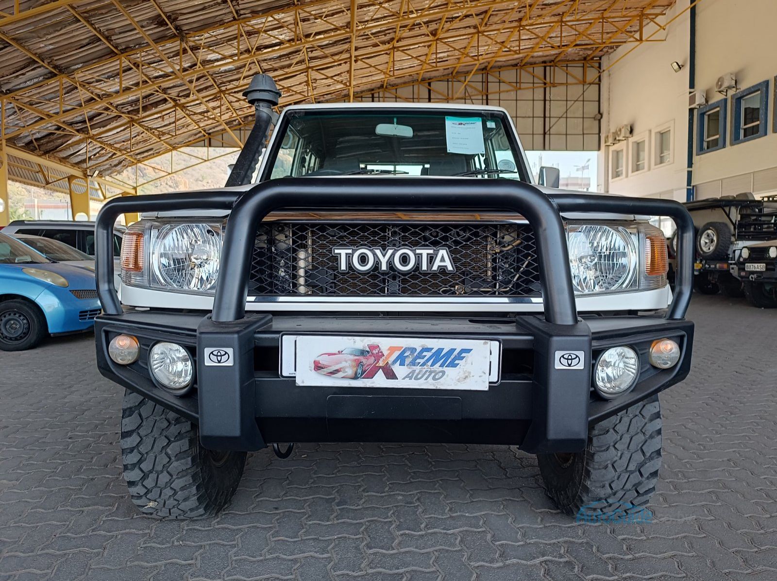 2020 Toyota Land Cruiser 4.5 V8 LX pictures