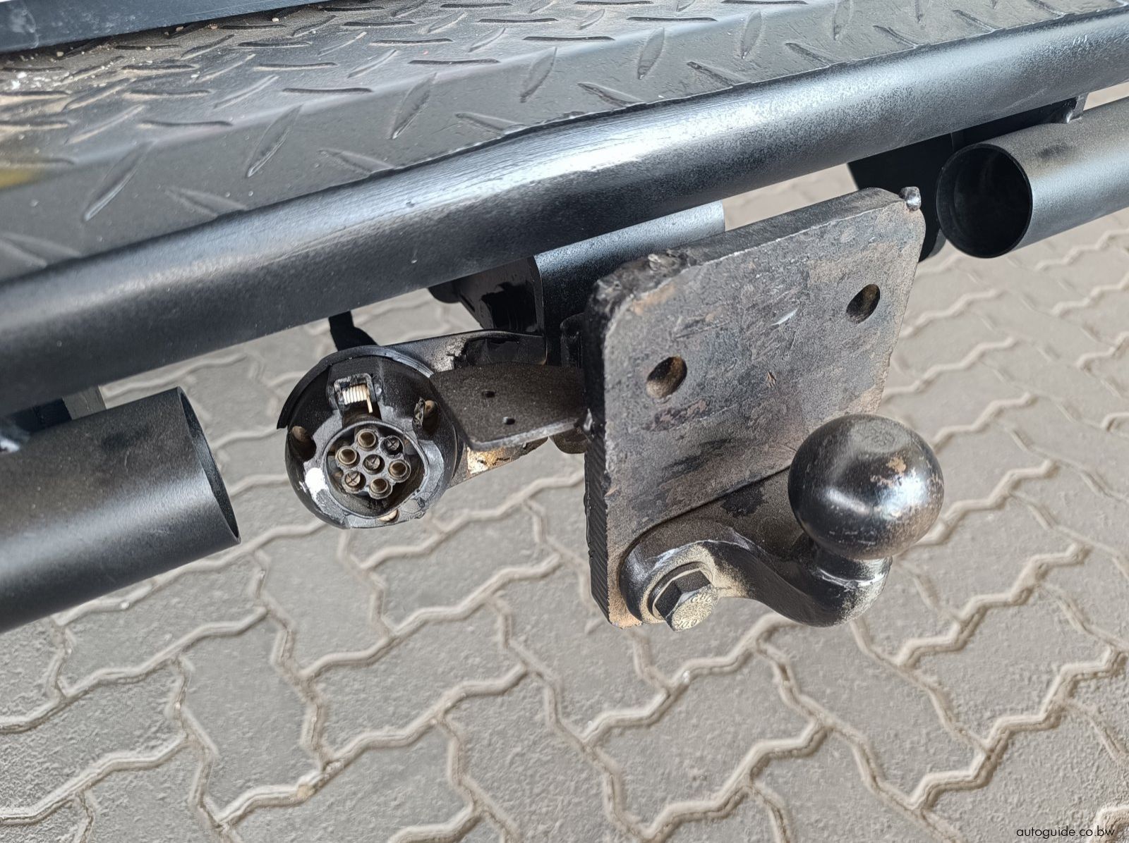 2020 Toyota Land Cruiser 4.5 V8 LX pictures