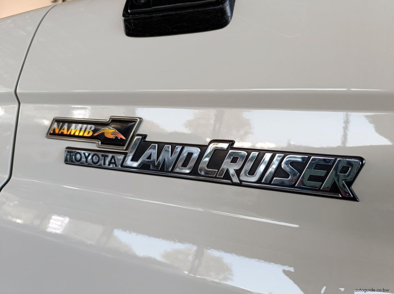 2020 Toyota Land Cruiser 4.5 V8 LX pictures