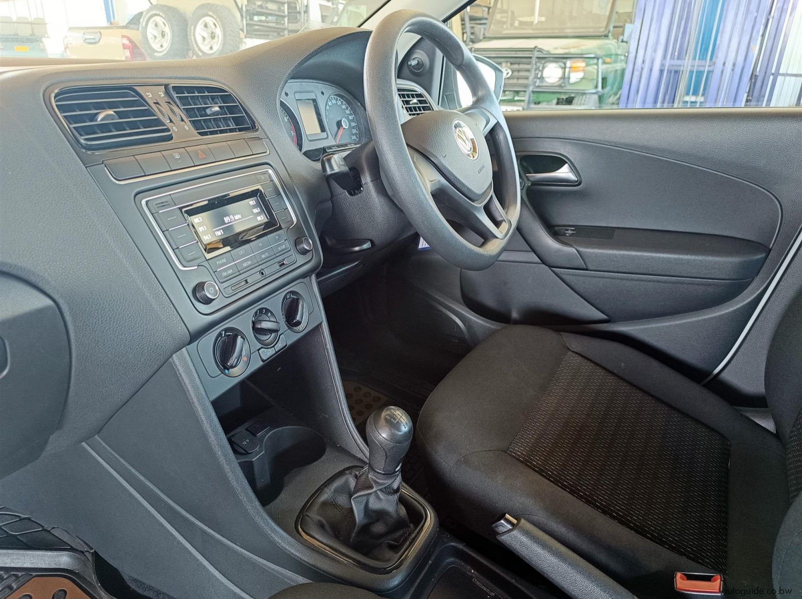 2023 Volkswagen Polo Vivo TSi 1.4L pictures