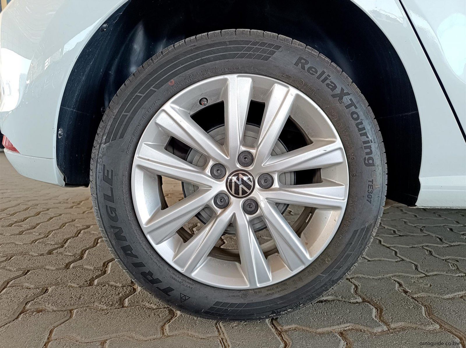 2023 Volkswagen Polo Vivo TSi 1.4L pictures