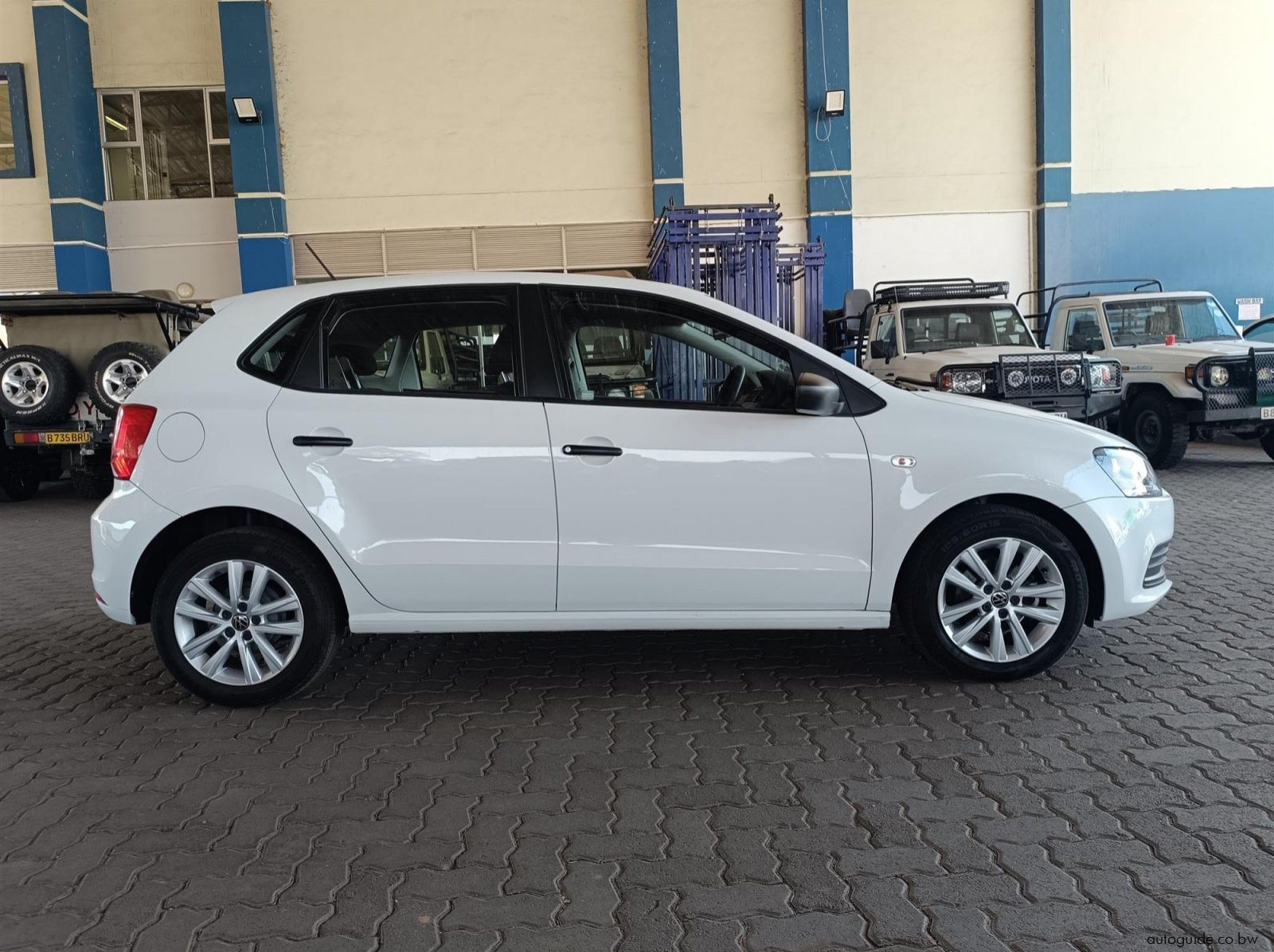 2023 Volkswagen Polo Vivo TSi 1.4L pictures