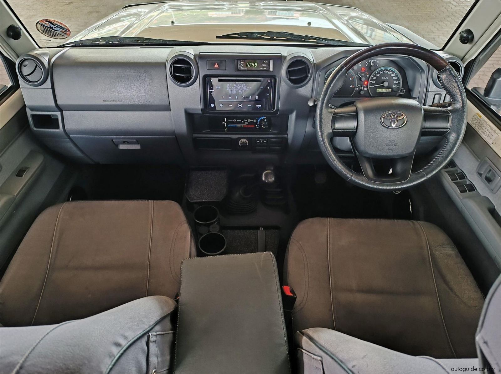 2020 Toyota Land Cruiser 4.5 V8 LX pictures