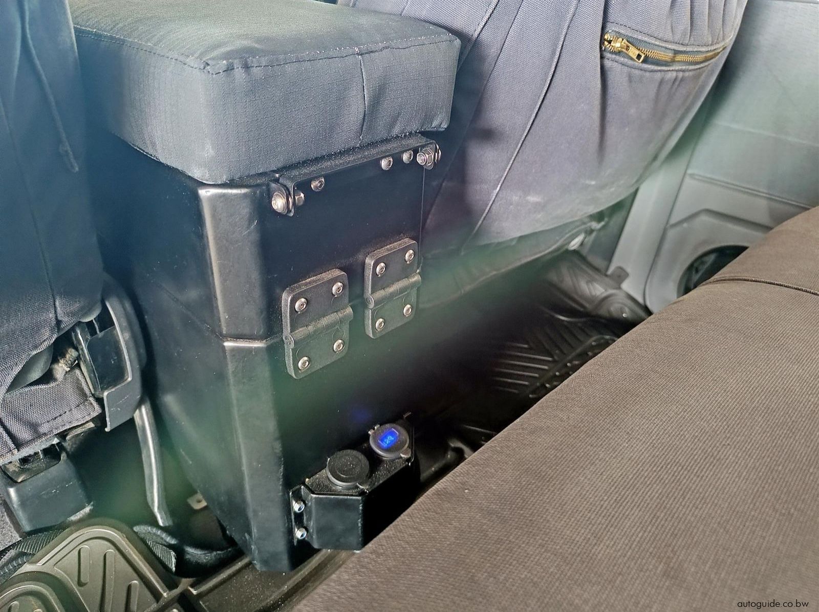 2020 Toyota Land Cruiser 4.5 V8 LX pictures