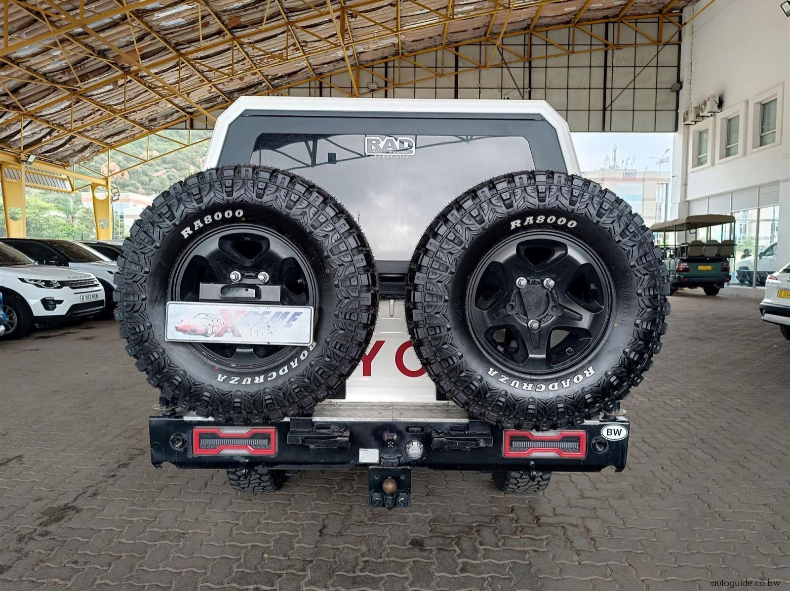 2020 Toyota Land Cruiser 4.5 V8 LX pictures