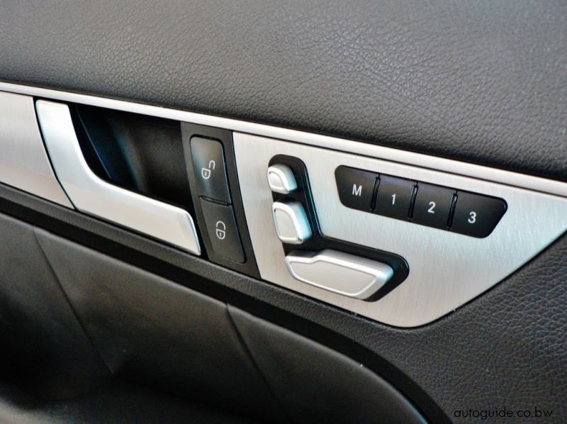 2014 Mercedes-Benz E400 pictures