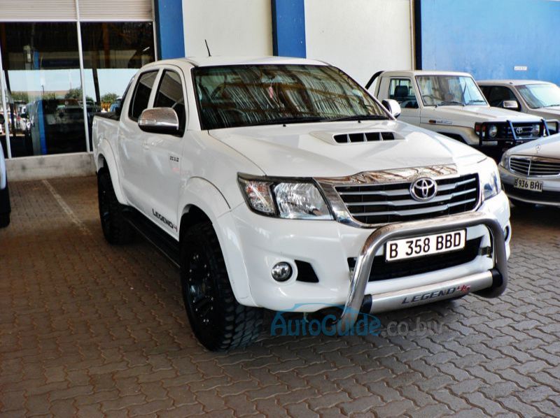 2015 Toyota Hilux Legend 45 D4D pictures