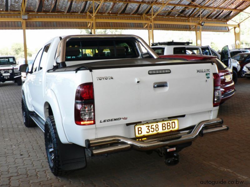 2015 Toyota Hilux Legend 45 D4D pictures