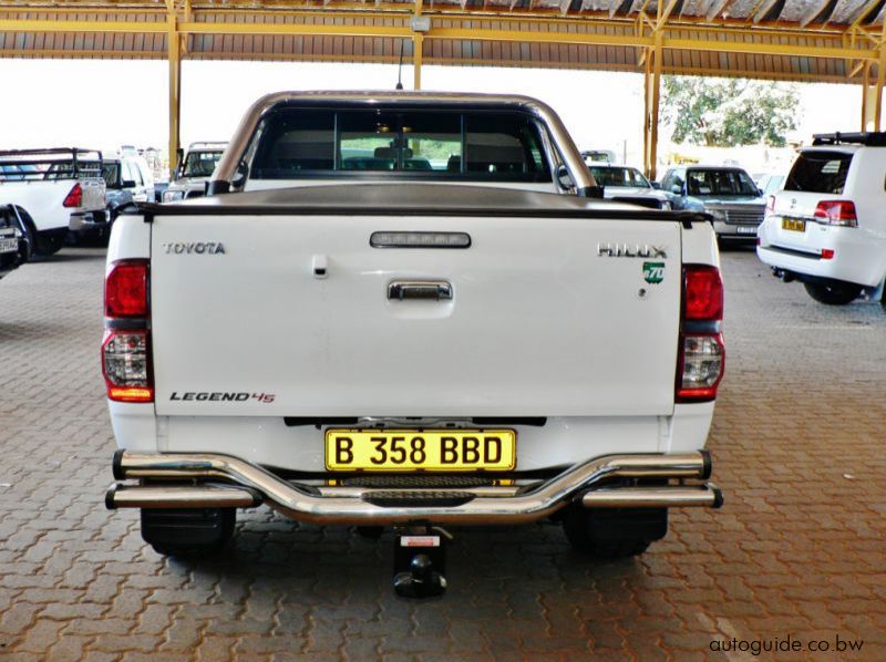 2015 Toyota Hilux Legend 45 D4D pictures