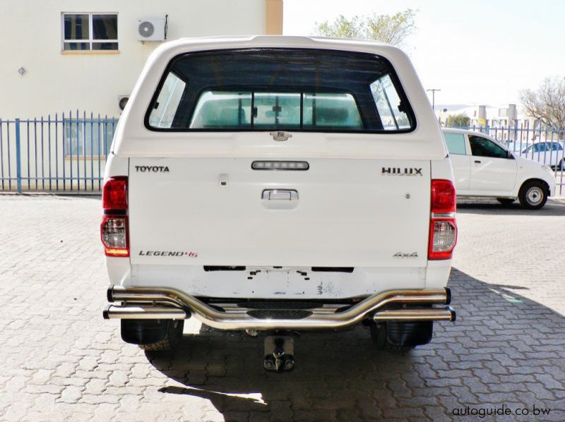 2015 Toyota Hilux D4D pictures