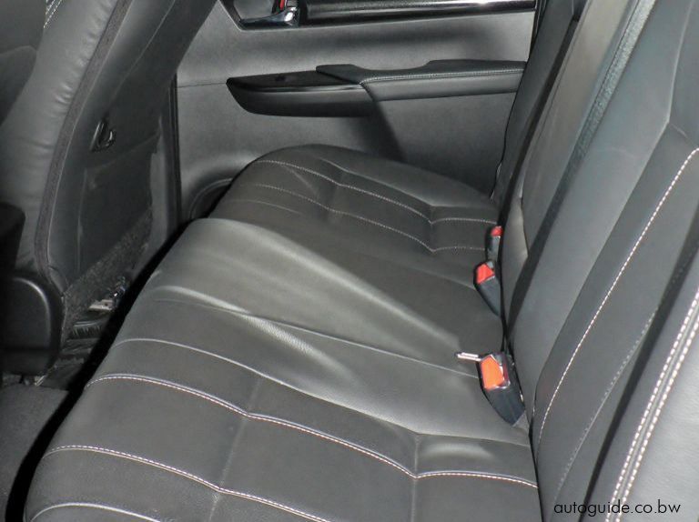 2019 Toyota Hilux GD6 pictures