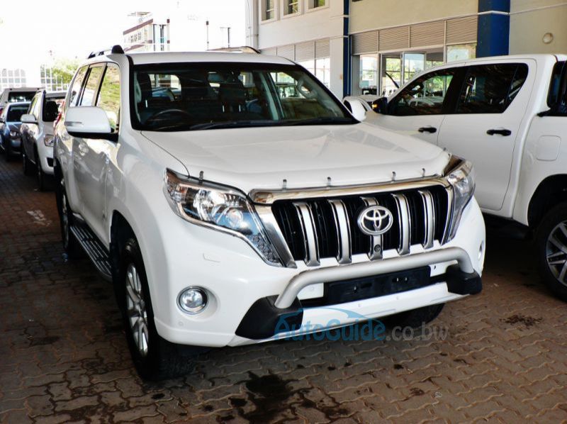 2015 Toyota Prado VX pictures