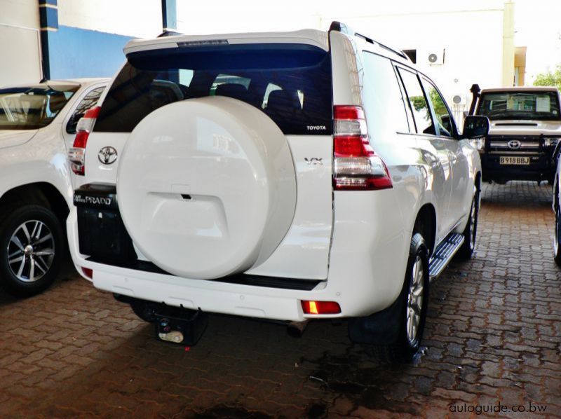 2015 Toyota Prado VX pictures