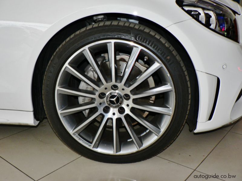 2019 Mercedes-Benz C220 D pictures